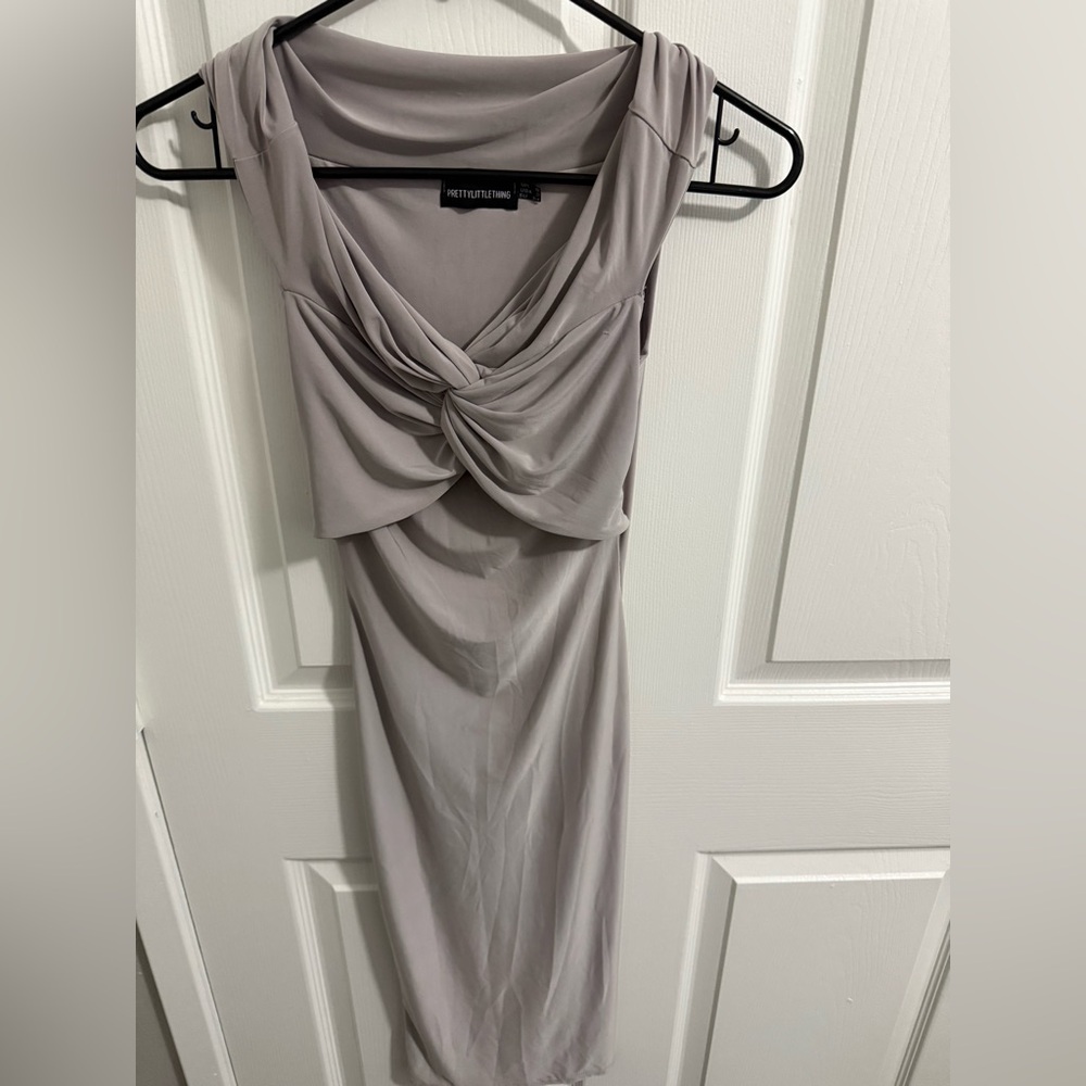 Elegant Gray Sleeveless Dress